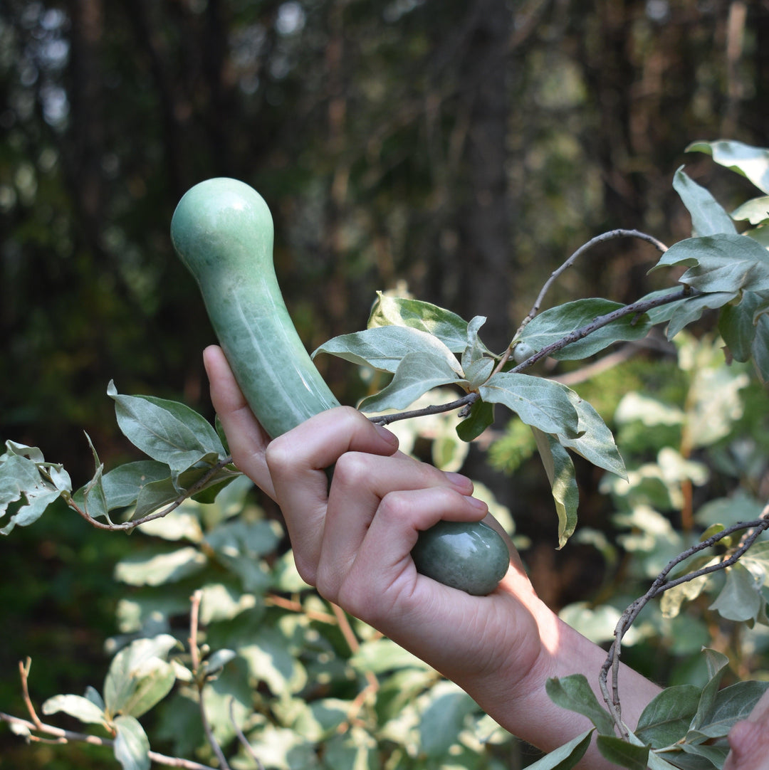 Expect amazing squirting caused by the tips of our Indian Jade Amrita Wand®