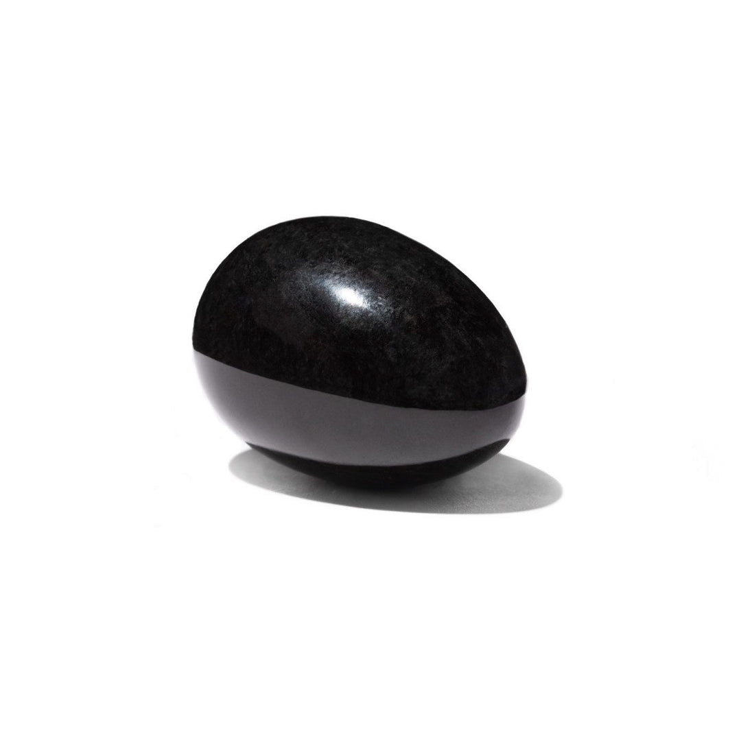 Black Nephrite Jade Egg “Gaia”