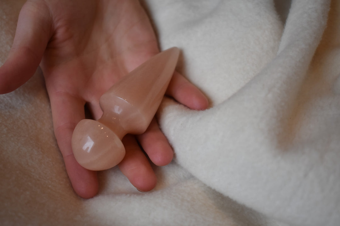 learn how to use a butt plug safely