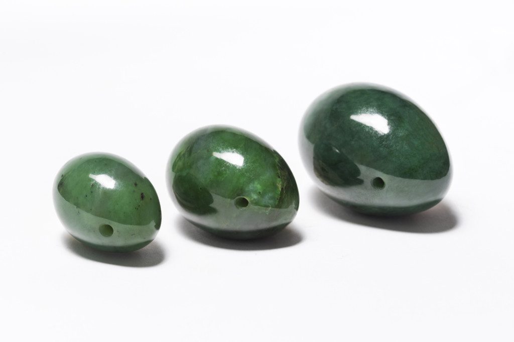 Nephrite Jade Egg “The Queen” – GIA Certified