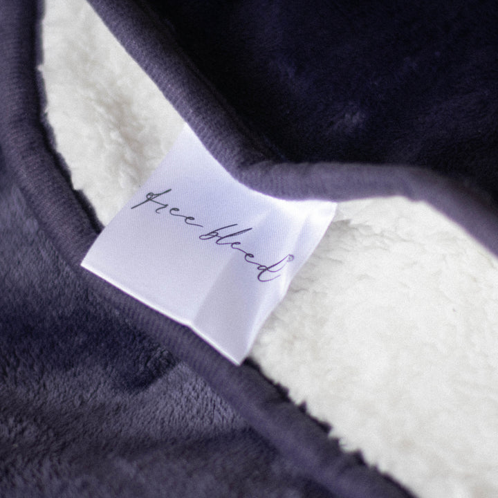 Plum Free Bleed® Period & Sex Blanket